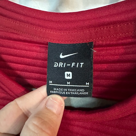 Nike Dri-FIT Red Ribbed Top, Medium - Picture 4 of 5